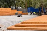Остались последние штрихи: в Благовещенске готовят к открытию сквер об амурском купечестве