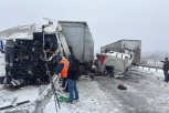 Водитель большегруза вылетел на встречку и столкнулся с грузовиком в Магдагачинском округе