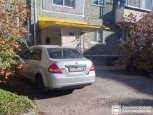 Штраф и эвакуация: благовещенцев призывают не парковаться на газоне