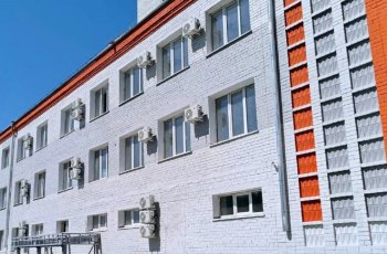 Последние штрихи: в Тамбовке терапевтический корпус больницы готов на 99 процентов