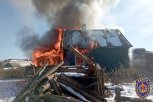 За неделю в Приамурье тушили комбайн, мопед, здание по переработке зерна и нежилые дома