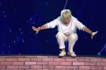 Парень из Амурской области заставил Арбенину и Ярушина спрыгнуть со стены на шоу «Ты супер!»