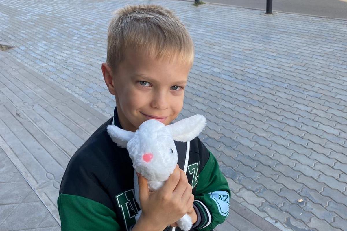 Андрей Толстоногов стал бронзовым призером за рассказ об отце-участнике СВО. Фото: amurobl.ru