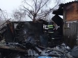 В Лозовом сгорела постройка к дому