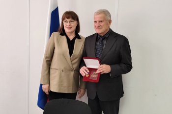 Научный руководитель Центра физиологии дыхания стал заслуженным работником науки Приамурья