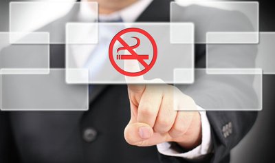 Амурские депутаты за запрет курения / Депутаты областного парламента поддержали проект федерального антитабачного закона, который сейчас рассматривают в Госдуме РФ. Нормы, запрещающие курение в ряде общественных мест, поддержал 31 парламентарий из присутствующих 32.