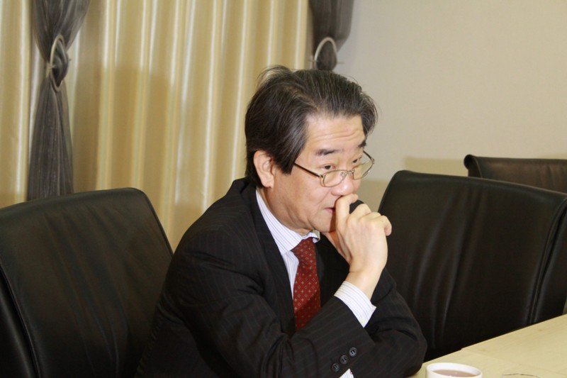 Полномочный посол Японии прилетел в Приамурье / Сегодня из Москвы в Благовещенск прибыла официальная делегация японских чиновников. Ее возглавил чрезвычайный и полномочный посол Японии в России Тикахито Харада. 