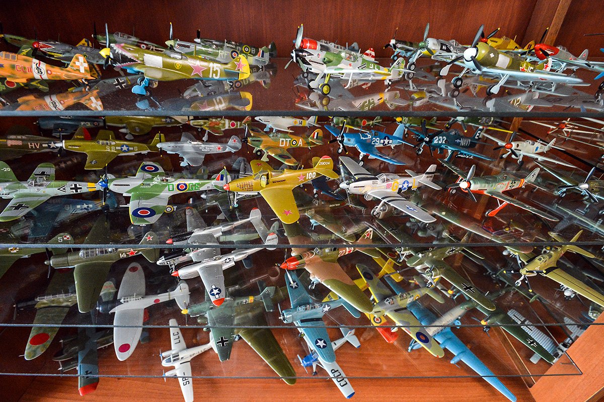 Где продают модели. Коллекция моделей самолетов. Игрушка военный самолет. Модели самолетов Коллекционирование. Коллекция масштабных моделей самолетов.