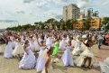 Традиционный фестиваль невест  собирает все больше участниц. Фото: Андрей Оглезнев