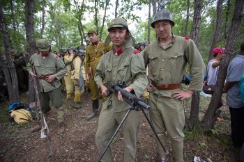 Школьники Приамурья и китайской провинции повоевали против японцев. Фоторепортаж