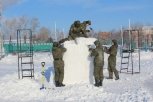 Курсанты ДВВКУ построили еще один снежный городок в Благовещенске