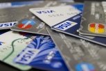 Эксперты советуют амурчанам использовать несколько банковских карт