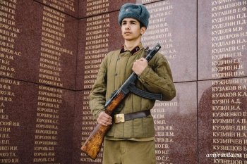 Благовещенцы встретили эстафету Победы. 20 фото