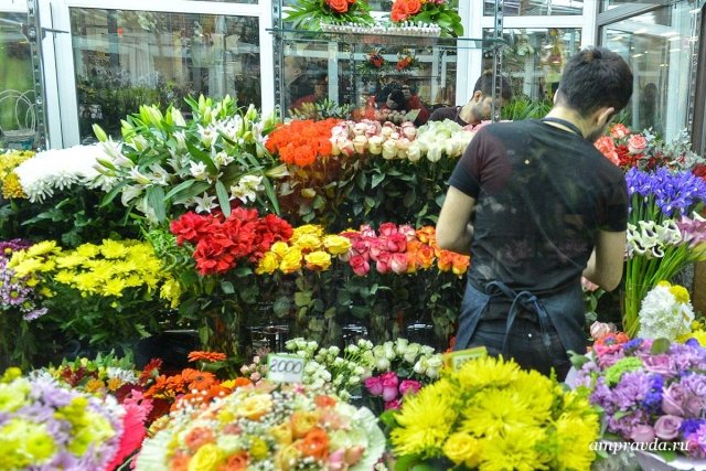 Цветы купить, высылают цветы по почте - магазины
