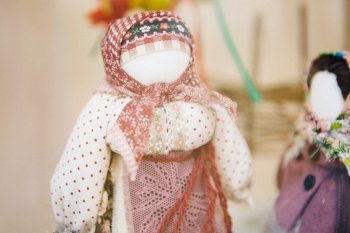В Благовещенске открылась выставка лоскутных кукол. 16 фото