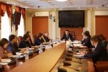 Губернатор поручил контролировать ситуацию с новыми сокращениями сотрудников РЖД в Приамурье