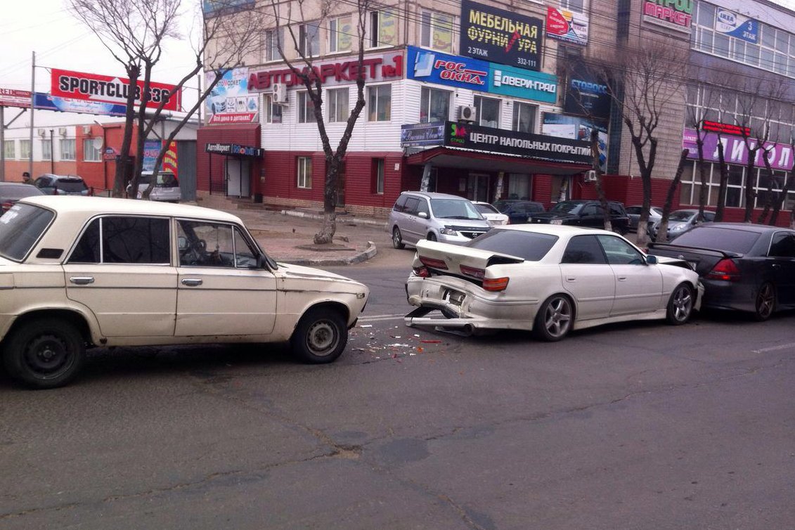 Авто благовещенск амурская область объявления. Благовещенск машина Калинина. Калинин машина. Благовещенск машина Калинина 137. Калининский переезд Благовещенск.