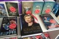 От Хилари Клинтон до Александры Марининой: журналист АП прогулялся по книжному фестивалю в Москве