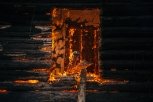 В Свободном в пожаре погибли два человека