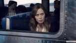 На дальней станции сойду: рецензия на новый фильм «Девушка в поезде» с Эмили Блант