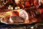 Горячее блюдо к встрече Нового года: мясной пир, эскалопы, отбивные и рулетики