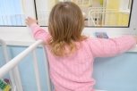 Семилетнюю дочку благовещенской попрошайки из больницы отправят в приют