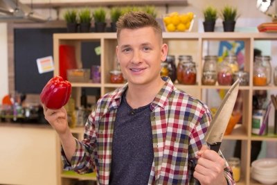 Шеф-повар и ведущий шоу «Про100 кухня» Александр Белькович: «Я так люблю, когда мои родные готовят»