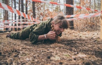 Ползком и врукопашную: школьники сошлись в пограничной «Зарнице». Фоторепортаж