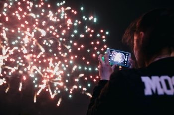 Победный салют отгремел над Благовещенском: фоторепортаж АП