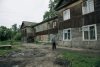 Несколько сельских семей переселили из бараков в новые квартиры в Пояркове