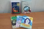 Благовещенец подарил детским приютам книги амурской поэтессы
