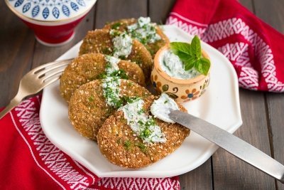 Котлеты из тофу, фасоли, кеты с салом и диетические