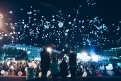 Сотни белых шаров отпустили в небо Благовещенска в память о погибших в кемеровском пожаре (фото)