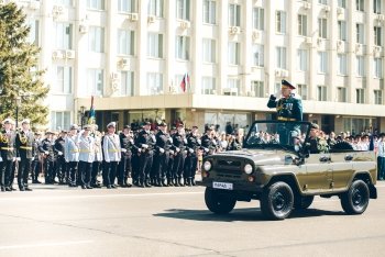 Парад Победы прошел по главной улице Благовещенска