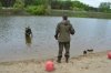 Амурские водолазы поднимают со дна водоемов бутылки и дорожные знаки