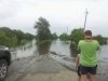 Сильные дожди подтопили дорогу между Экимчаном и Златоустовском