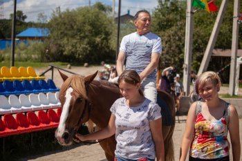 Пенсионеры в седле: общественники организовали для пожилых амурчан социальный туризм по Приамурью