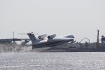 Над Амуром летали вертолеты и самолет БЕ-200: российские и китайские спасатели готовились к ЧС
