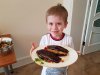 Пятилетний кулинарный гений: «Мама не разрешает есть много чупа-чупсов, и я придумал свой!»