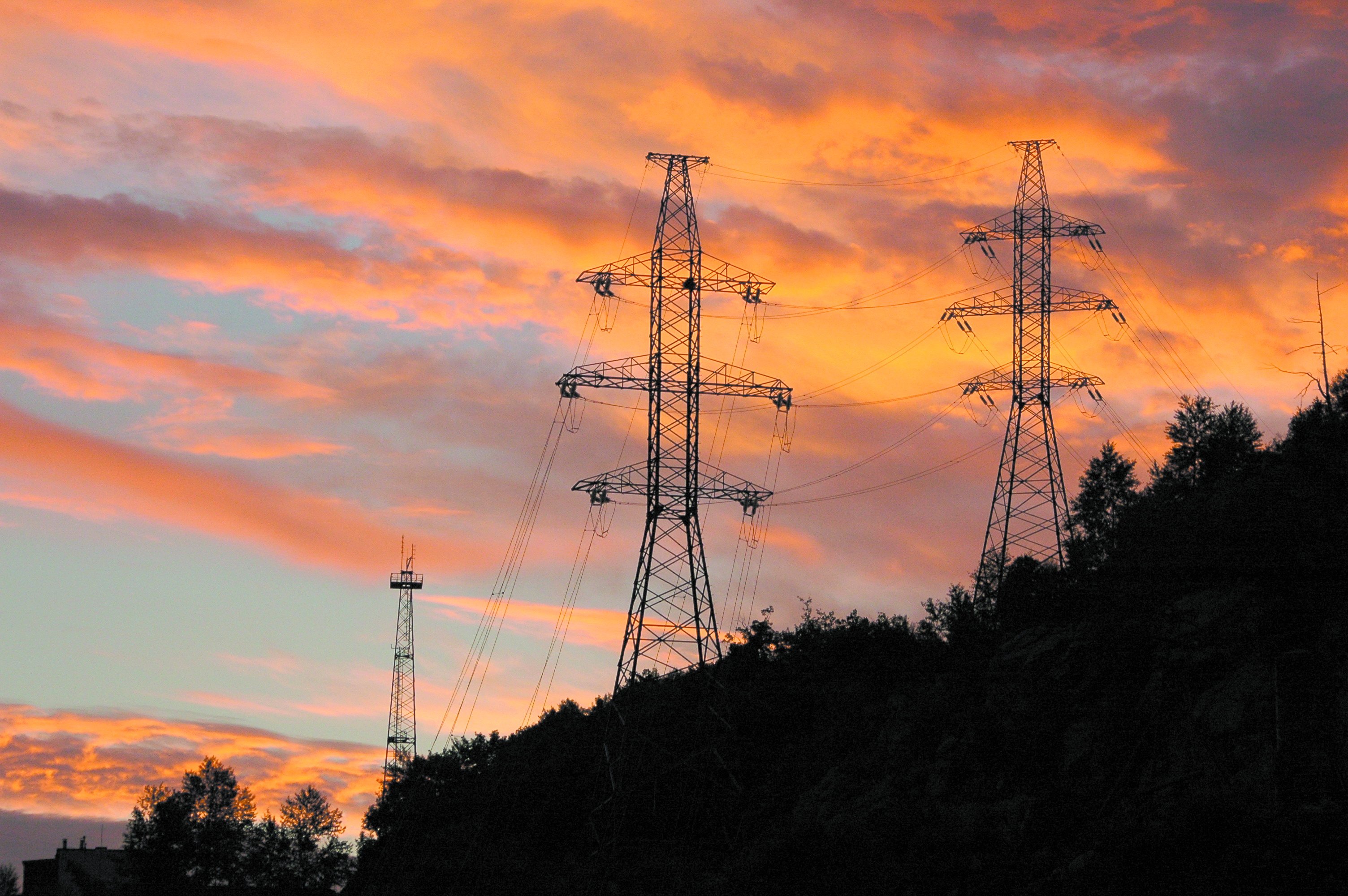 С 1 января 2019 года в Приамурье вырастут тарифы на электроэнергию / Тарифы на электроэнергию на 2019 год утвердило правительство Амурской области. Повышение стоимости услуги будет проходить в два этапа — в январе и июле. 