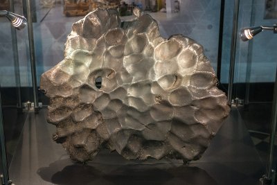 Пришельцы из космоса: сколько метеоритов упало на амурскую землю и что с ними стало