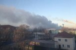 В Благовещенске произошел пожар на торговой базе «Амур»