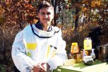Рынок восковых фигур: амурчанин изготавливает и продает по всей России свечи из пчелиного воска