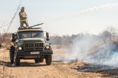 Амурский пожарный сконструировал из бензовоза уникальную машину для тушения огня