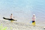 В Белогорске штрафуют родителей детей, купающихся без присмотра