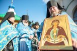 Православные пронесли по центральным улицам Благовещенска икону Албазинской Божией матери