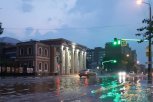 Поваленные деревья, затопленные улицы, остановка водозабора: последствия ливня в Благовещенске