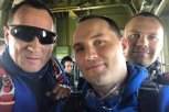 Небо для всех: инвалид-колясочник прыгнул с парашютом