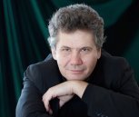 Столичный виртуоз игры на фортепиано проведет в Благовещенске мастер-классы для детей