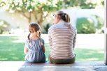 «Позвольте ребенку быть непонятным для вас»: 7 способов улучшить общение детей с занятыми родителями